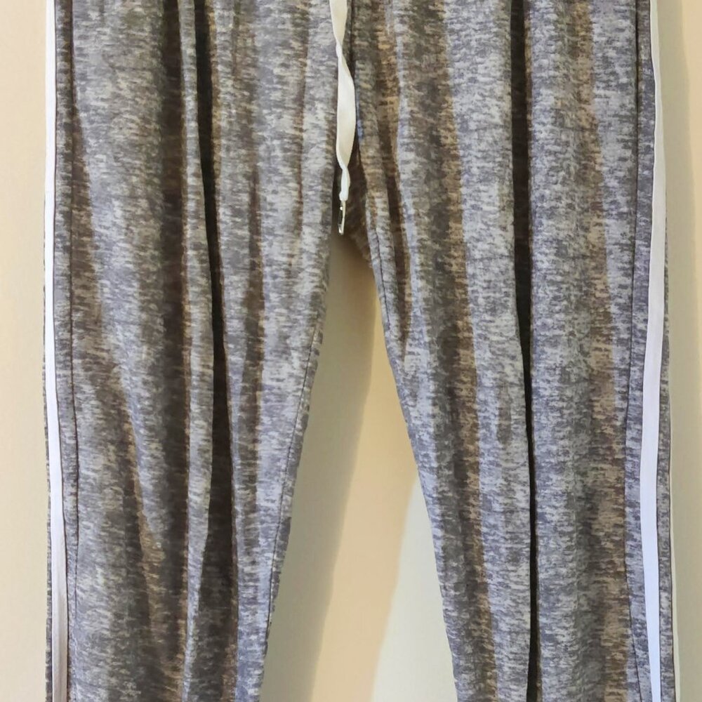Grey & White Ndero Jogging Pants